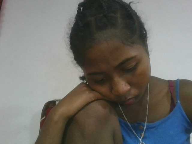 Marinah1a live cam on BongaCams