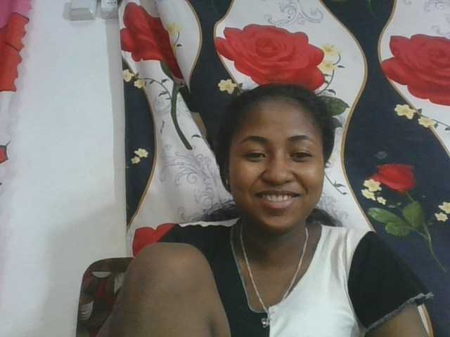 Marinah1a live cam on BongaCams