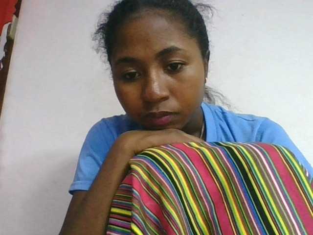 Marinah1a live cam on BongaCams