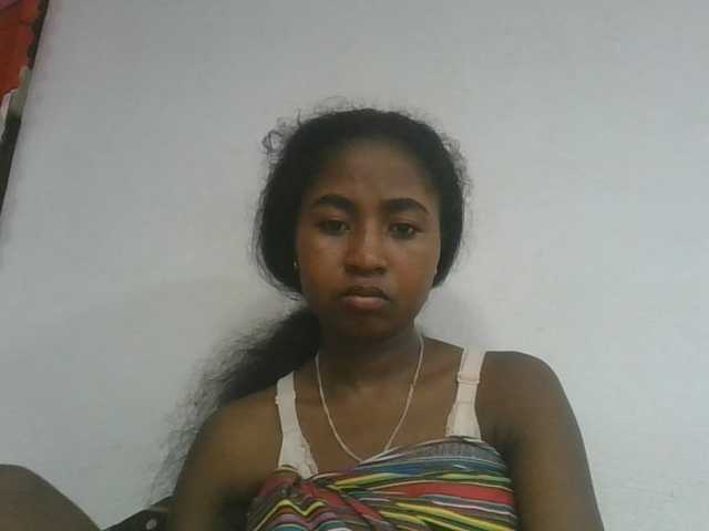 Marinah1a live cam on BongaCams