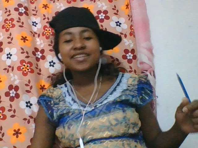 Marinah1a live cam on BongaCams