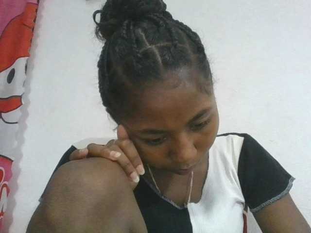 Marinah1a live cam on BongaCams