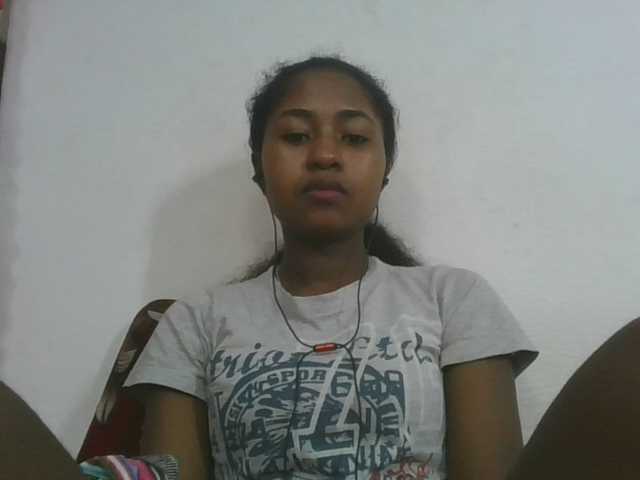 Marinah1a live cam on BongaCams