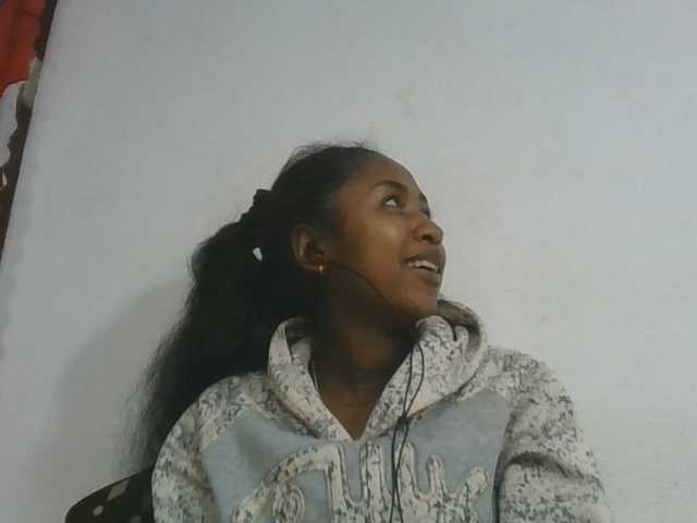 Marinah1a live cam on BongaCams