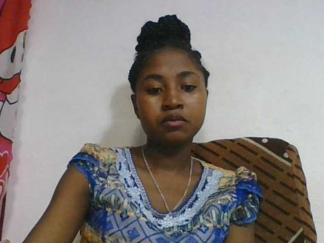 Marinah1a live cam on BongaCams