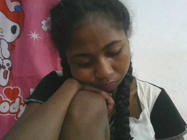 Marinah1a live cam on BongaCams