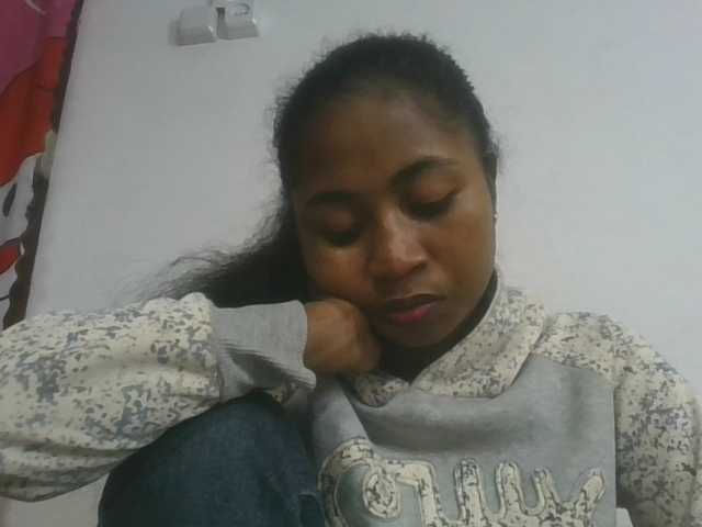 Marinah1a live cam on BongaCams