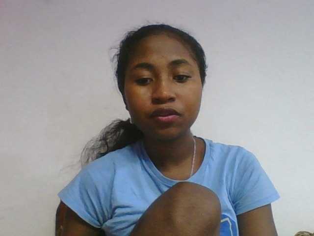 Marinah1a live cam on BongaCams