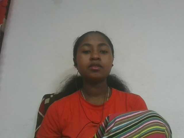 Marinah1a live cam on BongaCams