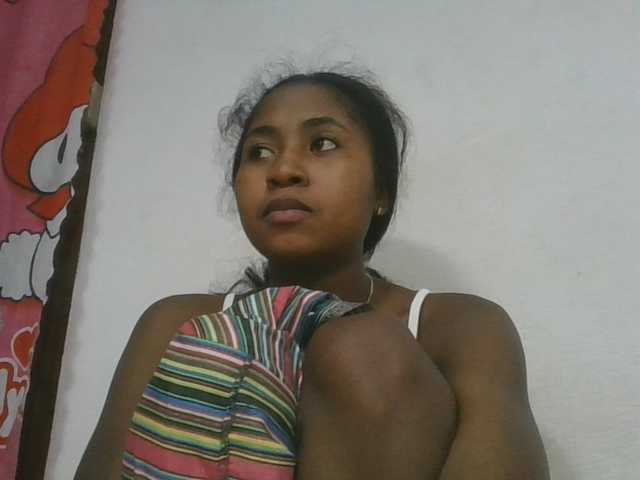 Marinah1a live cam on BongaCams
