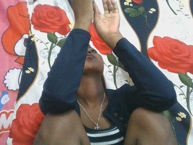 Marinah1a live cam on BongaCams