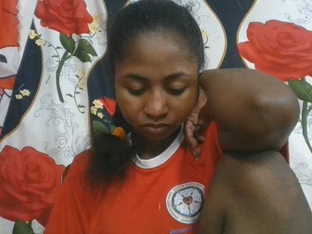 Marinah1a live cam on BongaCams