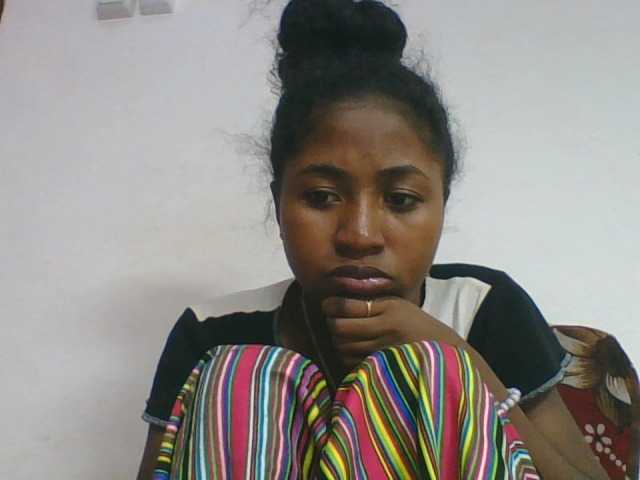 Marinah1a live cam on BongaCams
