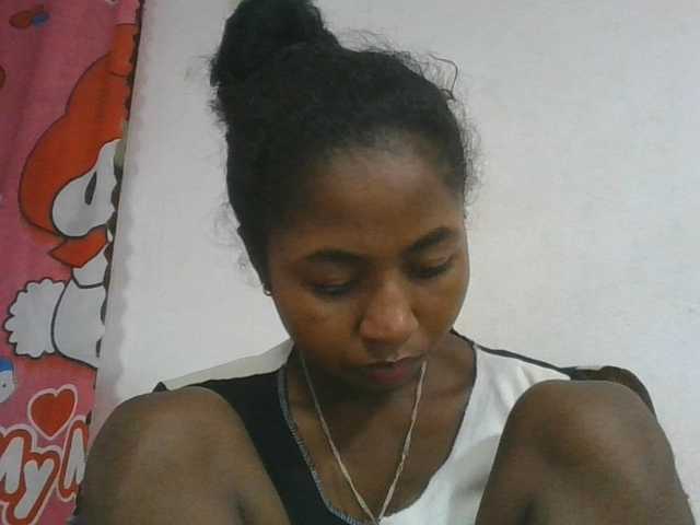 Marinah1a live cam on BongaCams