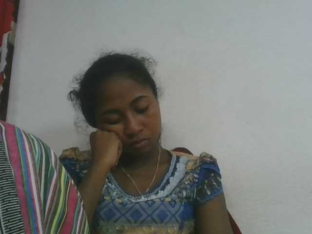 Marinah1a live cam on BongaCams
