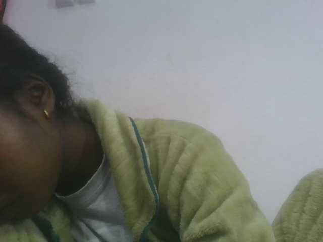 Marinah1a live cam on BongaCams
