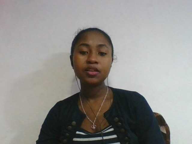 Marinah1a live cam on BongaCams