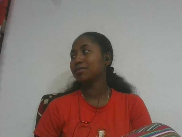 Marinah1a live cam on BongaCams