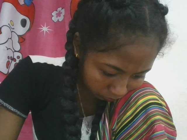 Marinah1a live cam on BongaCams