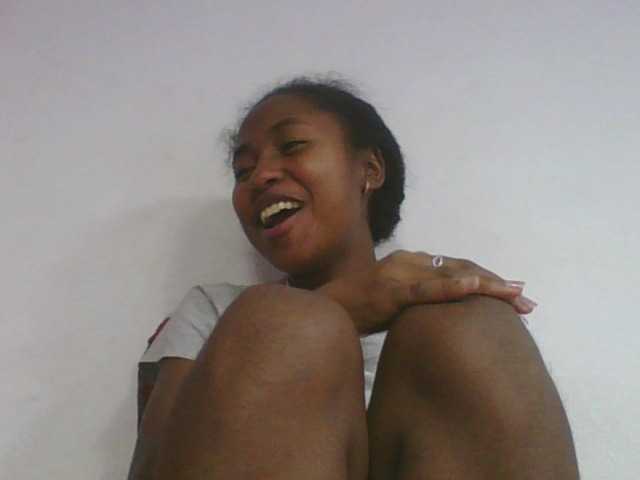 Marinah1a live cam on BongaCams