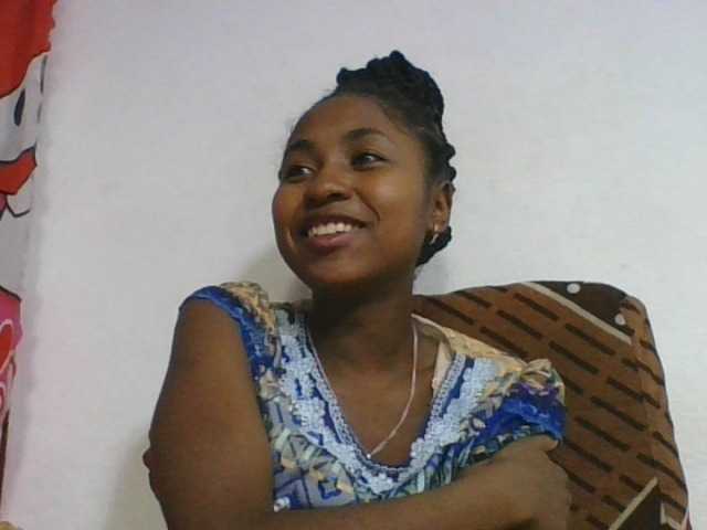 Marinah1a live cam on BongaCams