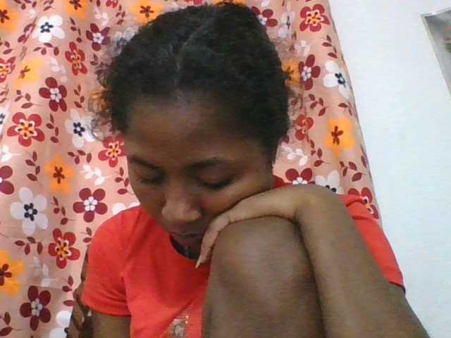 Marinah1a live cam on BongaCams