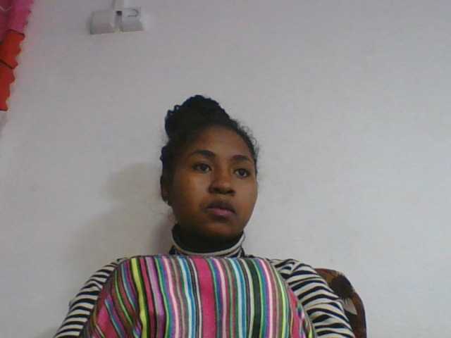 Marinah1a live cam on BongaCams