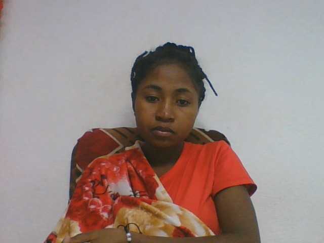 Marinah1a live cam on BongaCams