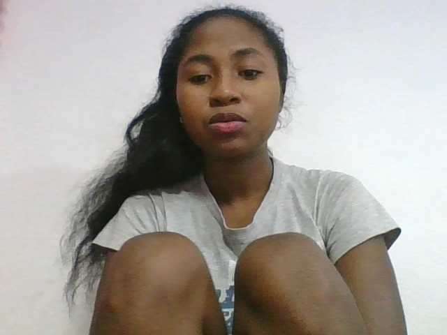 Marinah1a live cam on BongaCams