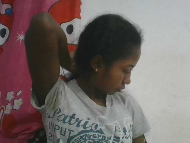 Marinah1a live cam on BongaCams