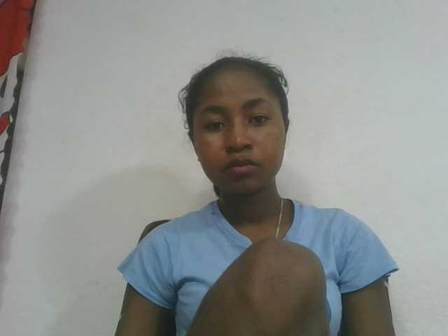 Marinah1a live cam on BongaCams