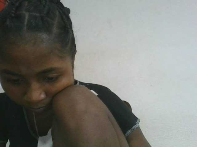 Marinah1a live cam on BongaCams