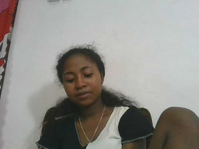 Marinah1a live cam on BongaCams