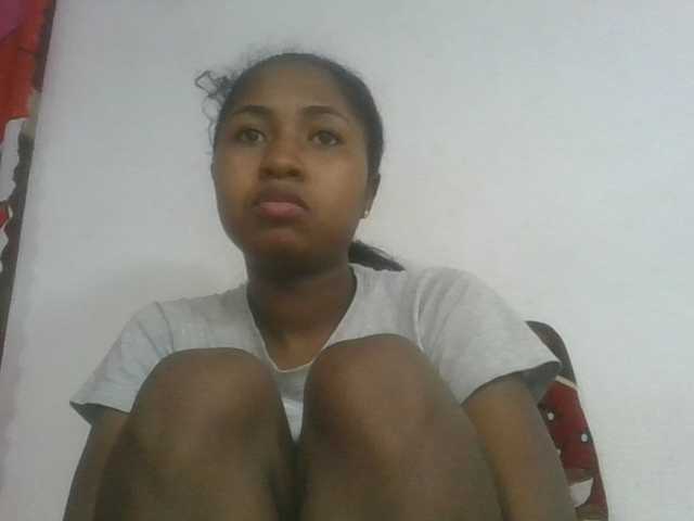 Marinah1a live cam on BongaCams