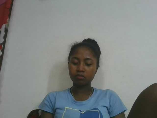 Marinah1a live cam on BongaCams