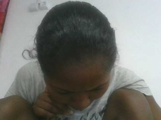 Marinah1a live cam on BongaCams