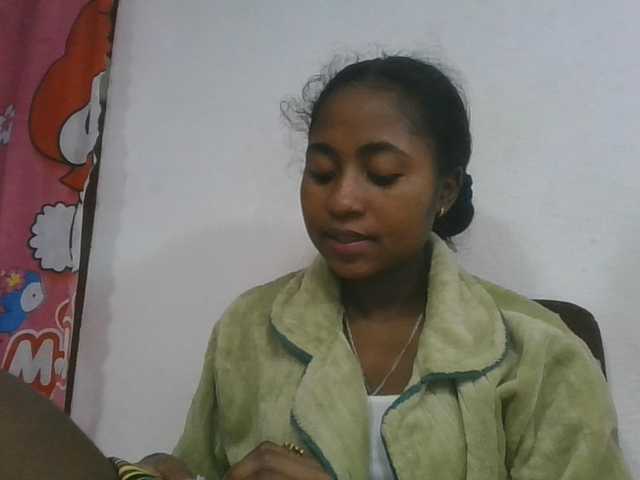 Marinah1a live cam on BongaCams