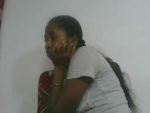Marinah1a live cam on BongaCams