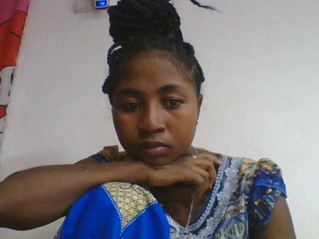 Marinah1a live cam on BongaCams