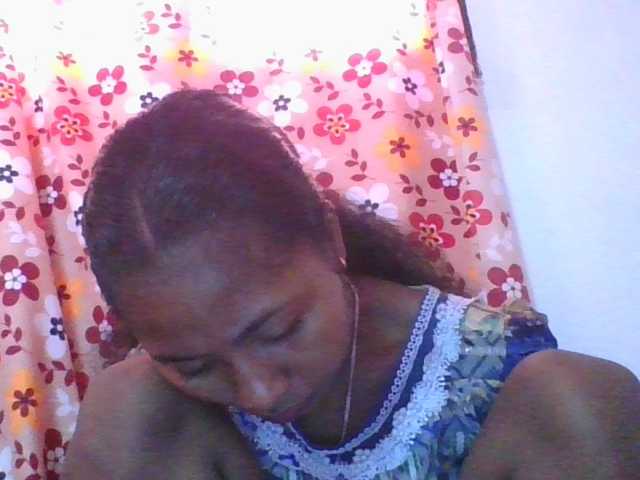 Marinah1a live cam on BongaCams