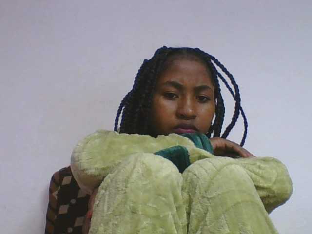 Marinah1a live cam on BongaCams