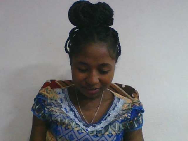 Marinah1a live cam on BongaCams