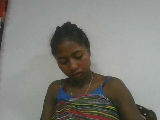 Marinah1a live cam on BongaCams