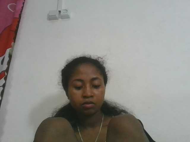 Marinah1a live cam on BongaCams