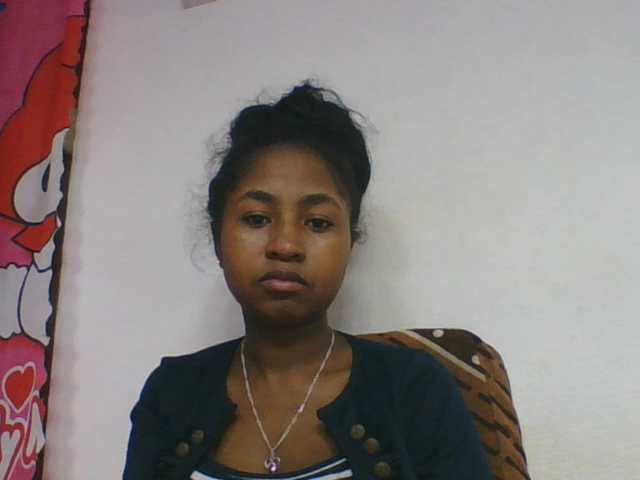 Marinah1a live cam on BongaCams