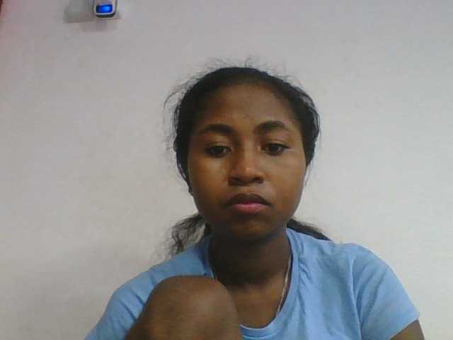 Marinah1a live cam on BongaCams