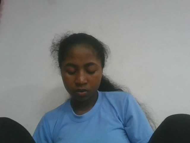Marinah1a live cam on BongaCams