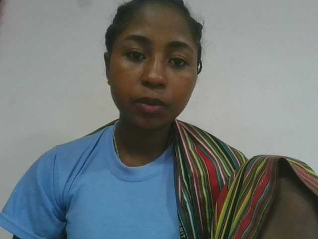 Marinah1a live cam on BongaCams