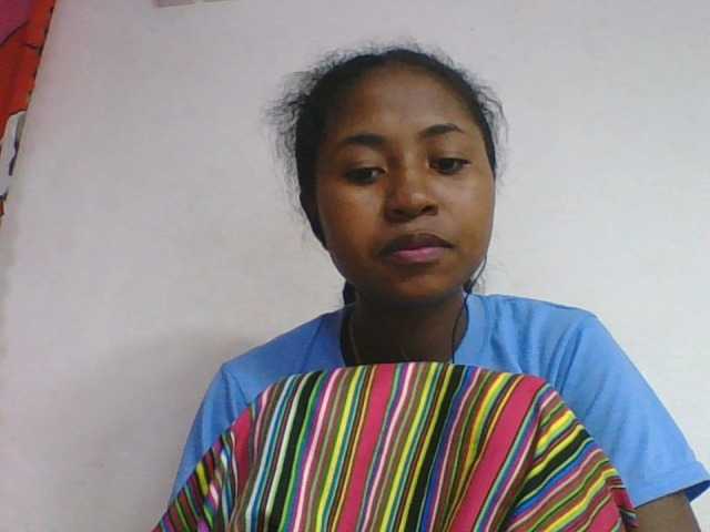 Marinah1a live cam on BongaCams