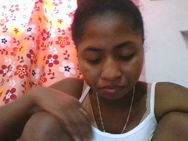 Marinah1a live cam on BongaCams